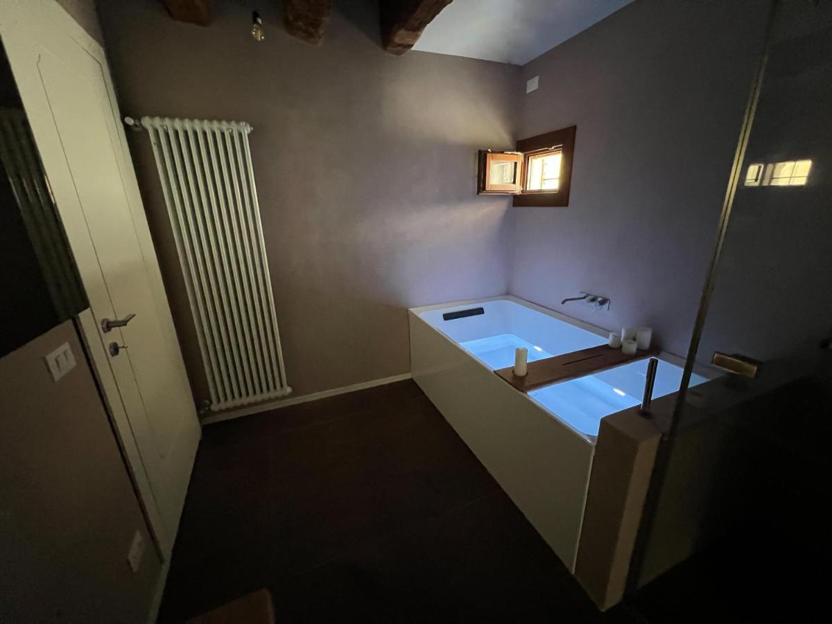 Venice Luxury Suite - Private Jacuzzi And Design Dış mekan fotoğraf